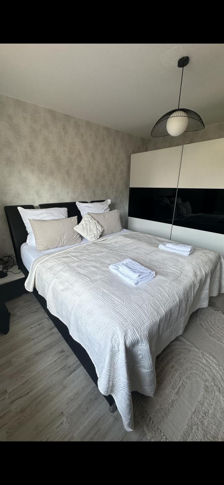 Fewo Am Deich 1 Zentral Mit Stadtblick Und Kontaktloser Check In Bremerhaven Exteriör bild